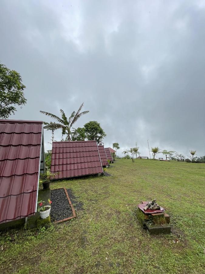 Bugo Camp Glamping & Natural Activity มุนดุก ภายนอก รูปภาพ