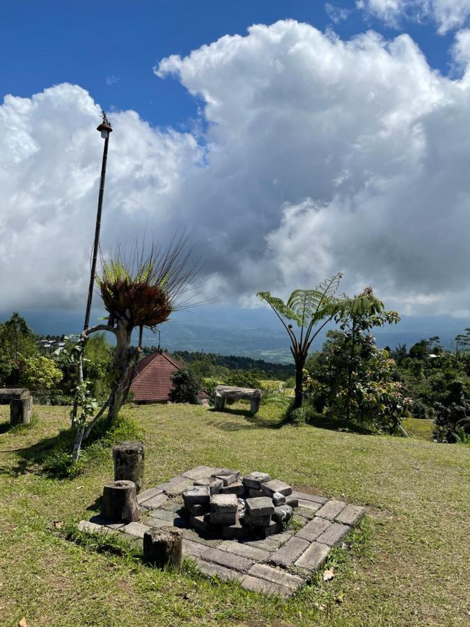 Bugo Camp Glamping & Natural Activity มุนดุก ภายนอก รูปภาพ