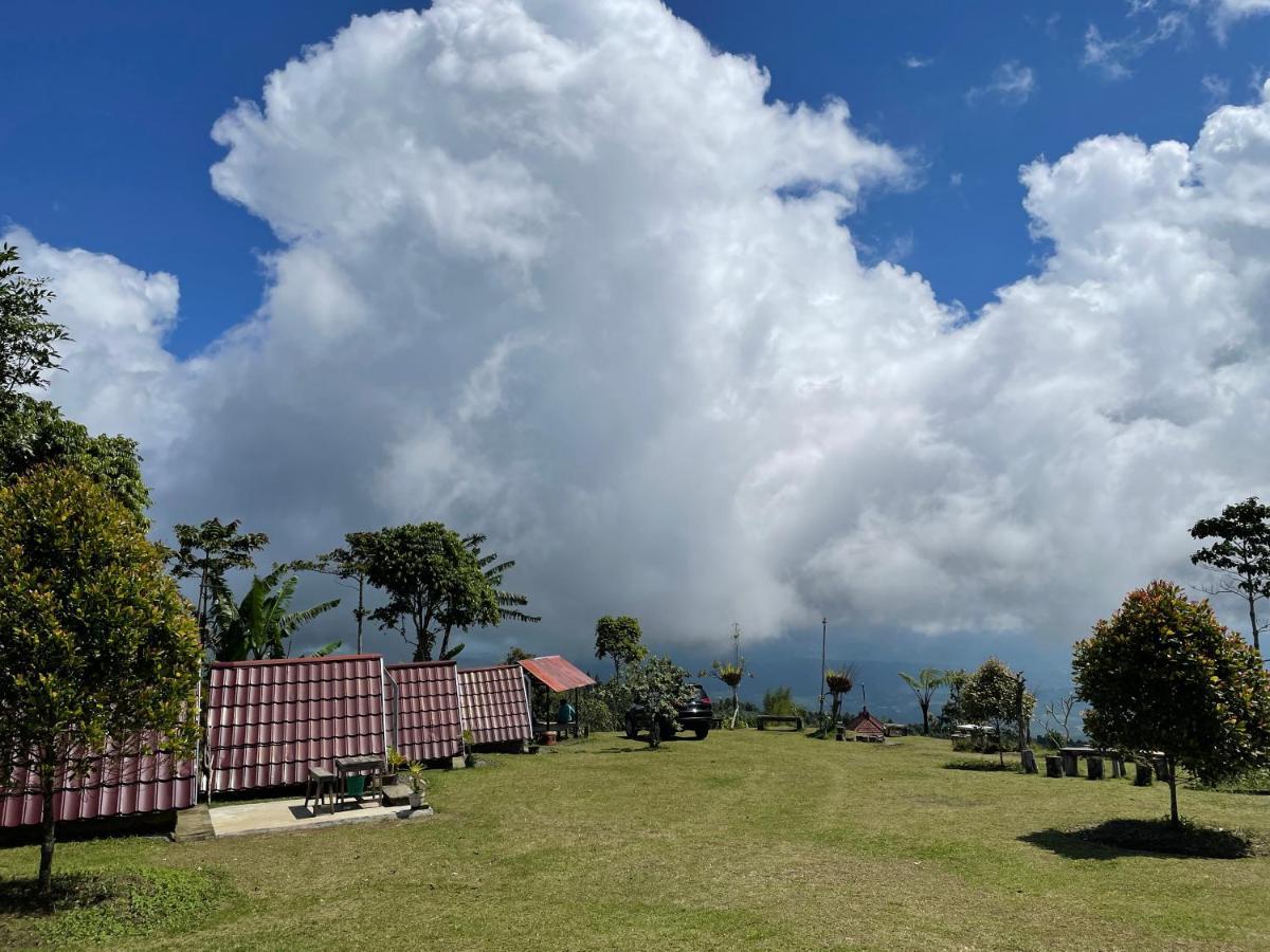 Bugo Camp Glamping & Natural Activity มุนดุก ภายนอก รูปภาพ