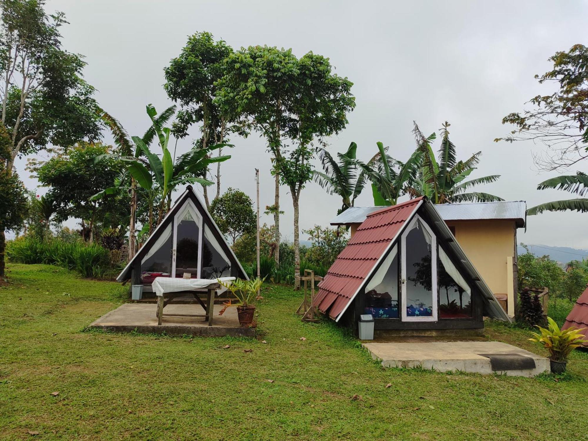 Bugo Camp Glamping & Natural Activity มุนดุก ภายนอก รูปภาพ